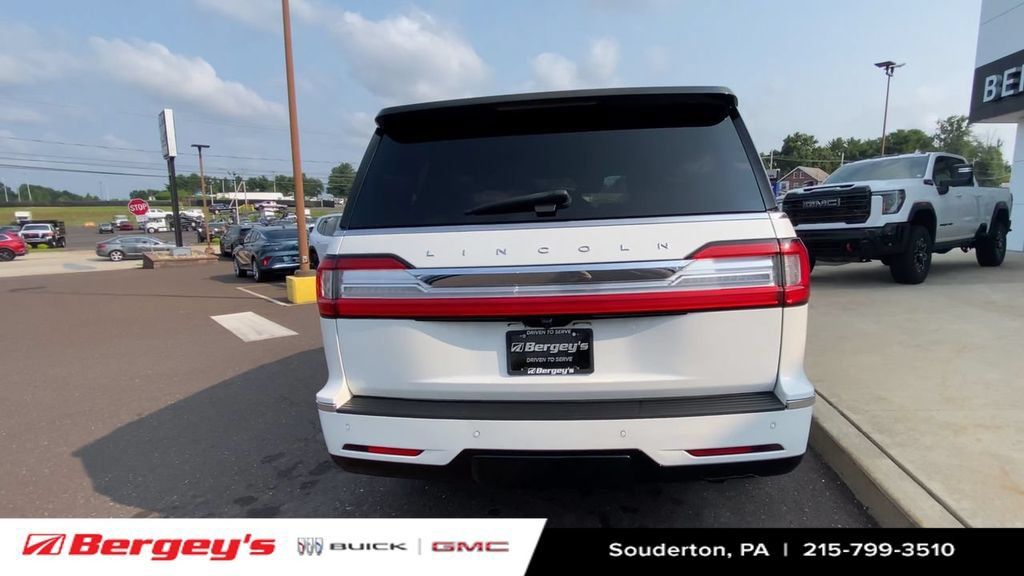 Used 2020 Lincoln Navigator Reserve w/ Equipment Group 208A Reserve AWD/4WD image 9