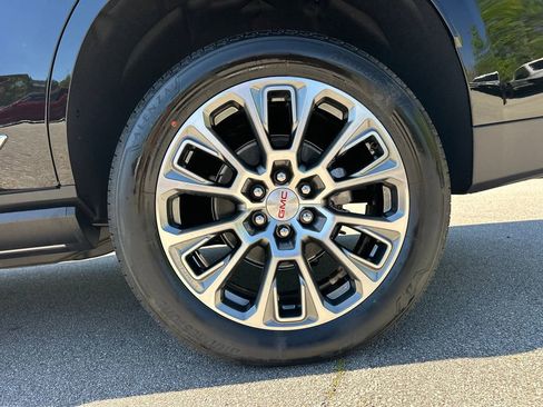New 2026 GMC Yukon Denali image 20