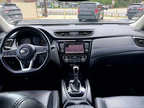 Used 2018 Nissan Rogue SL FWD image 5
