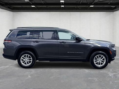 Used 2024 Jeep Grand Cherokee L Laredo w/ Luxury Tech Group I AWD/4WD image 4