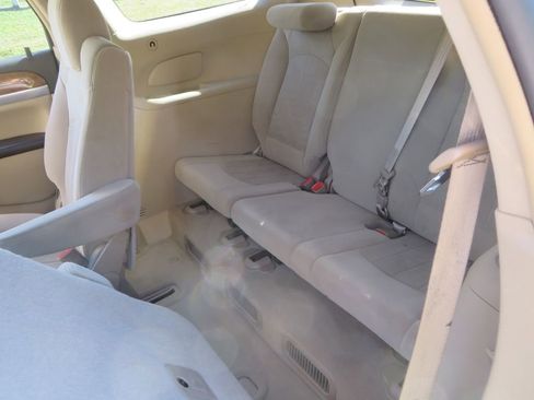 Used 2008 Buick Enclave CX w/ Driver Confidence Package image 25