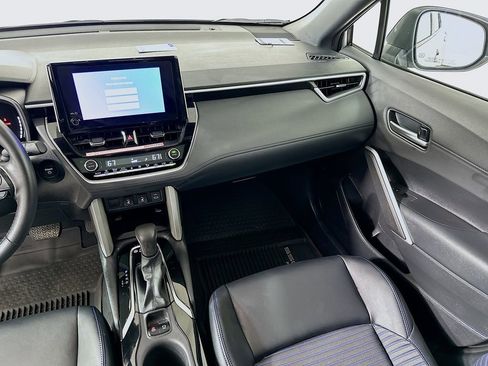 Used 2025 Toyota Corolla Cross AWD Hybrid w/ Convenience Package image 20