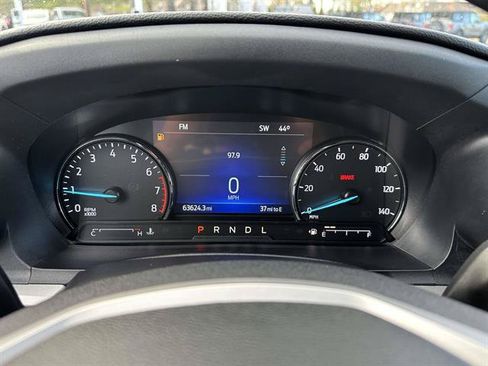 Used 2022 Ford Explorer XLT w/ Equipment Group 202A AWD/4WD image 37