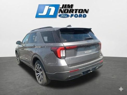Used 2025 Ford Explorer ST-Line AWD/4WD image 7