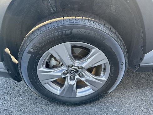 Used 2025 Toyota RAV4 XLE AWD/4WD image 22