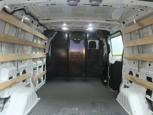 Used 2023 Ford Transit 250 Low Roof AWD image 15