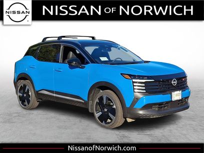 New 2026 Nissan Kicks SR w/ Cold Weather Package