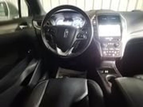 Used 2019 Lincoln MKC Premiere image 13