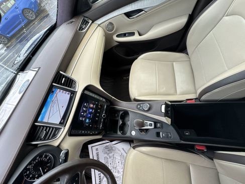 Used 2019 INFINITI QX50 Essential w/ Sensory Package image 36