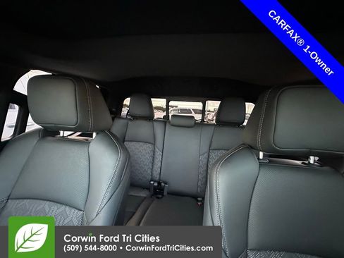 Used 2025 Toyota Tacoma Limited image 10