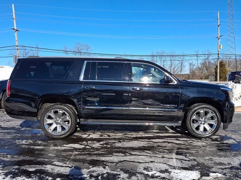 Used 2017 GMC Yukon XL Denali w/ Open Road Package image 7