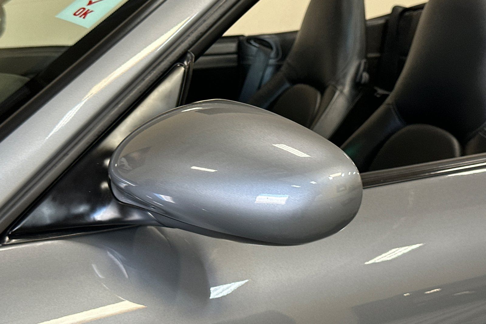 Used 2004 Porsche 911 Carrera RWD image 46