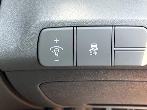 New 2026 Hyundai Elantra Sport FWD image 28