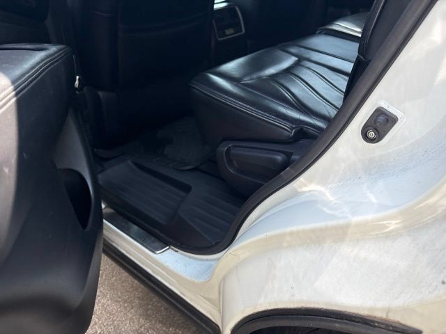 Used 2015 INFINITI QX60 FWD w/ Deluxe Touring Package image 8