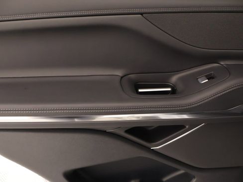 New 2026 Lincoln Navigator Premiere AWD/4WD image 17