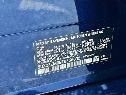 New 2026 BMW X7 xDrive40i w/ M Sport Package AWD/4WD image 28