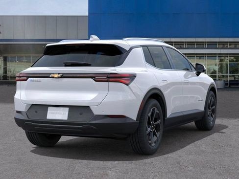 New 2026 Chevrolet Equinox EV LT FWD image 4
