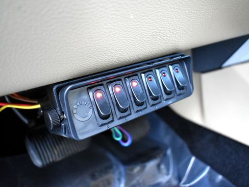 Used 2015 Ford F150 Lariat image 43