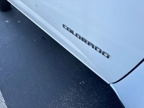 Used 2019 Chevrolet Colorado W/T w/ WT Convenience Package image 5