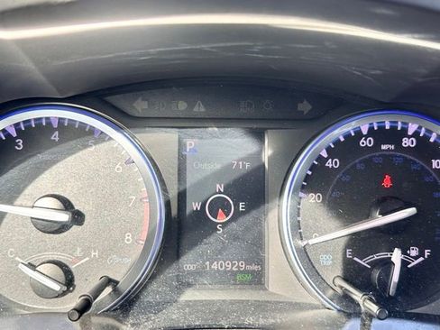 Used 2017 Toyota Highlander XLE image 12