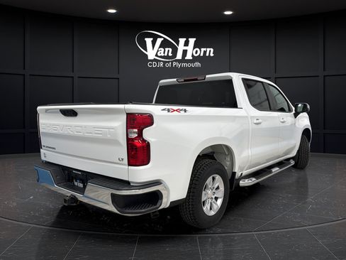 Used 2023 Chevrolet Silverado 1500 LT AWD/4WD image 3