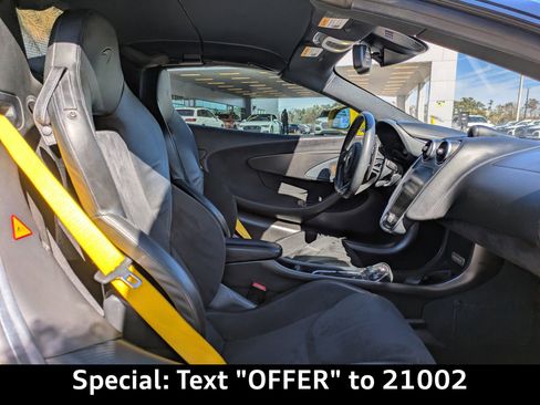 Used 2020 McLaren 600LT Spider image 21