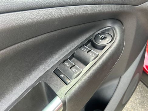 Used 2017 Ford Escape Titanium AWD/4WD image 22