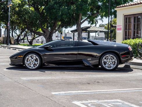 Used 2006 Lamborghini Murcielago Roadster image 4
