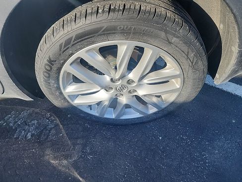 Used 2019 Buick Envision Premium w/ Driver Confidence Package image 12