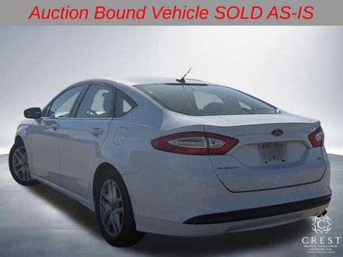 Used 2014 Ford Fusion SE image 5