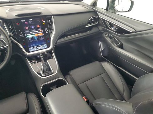 Used 2023 Subaru Outback Limited image 17