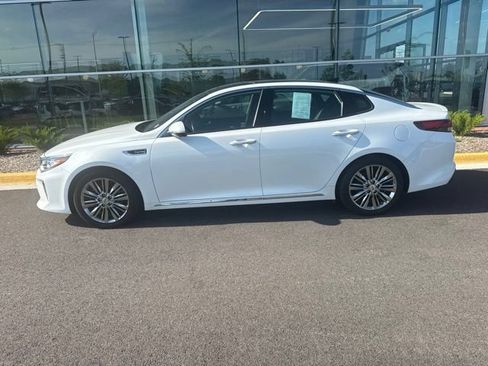 Used 2018 Kia Optima SX w/ Technology Package FWD image 3