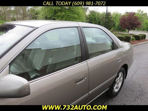 Used 2001 Toyota Camry LE FWD image 25