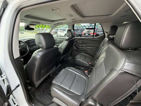 Used 2019 Chevrolet Traverse Premier w/ LPO, Floor Liner Package AWD/4WD image 10