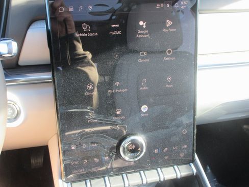 New 2026 GMC Terrain Denali image 17