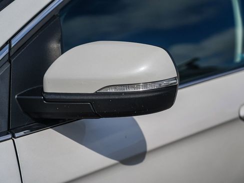 Used 2015 Ford Edge SEL w/ Equipment Group 201A image 8