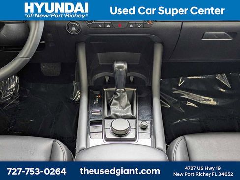 Used 2021 MAZDA MAZDA3 s FWD image 19