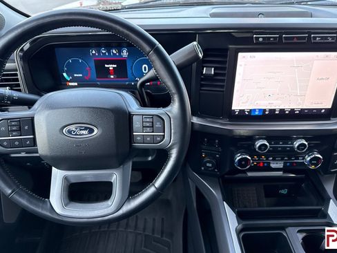 Used 2024 Ford F350 Lariat image 19