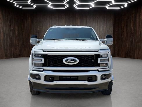 Used 2026 Ford F450 Platinum w/ FX4 Off-Road Package AWD/4WD image 7