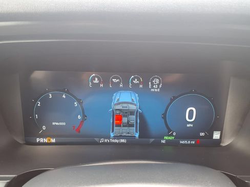 Used 2024 Ford F150 Lariat w/ Equipment Group 502A High AWD/4WD image 39