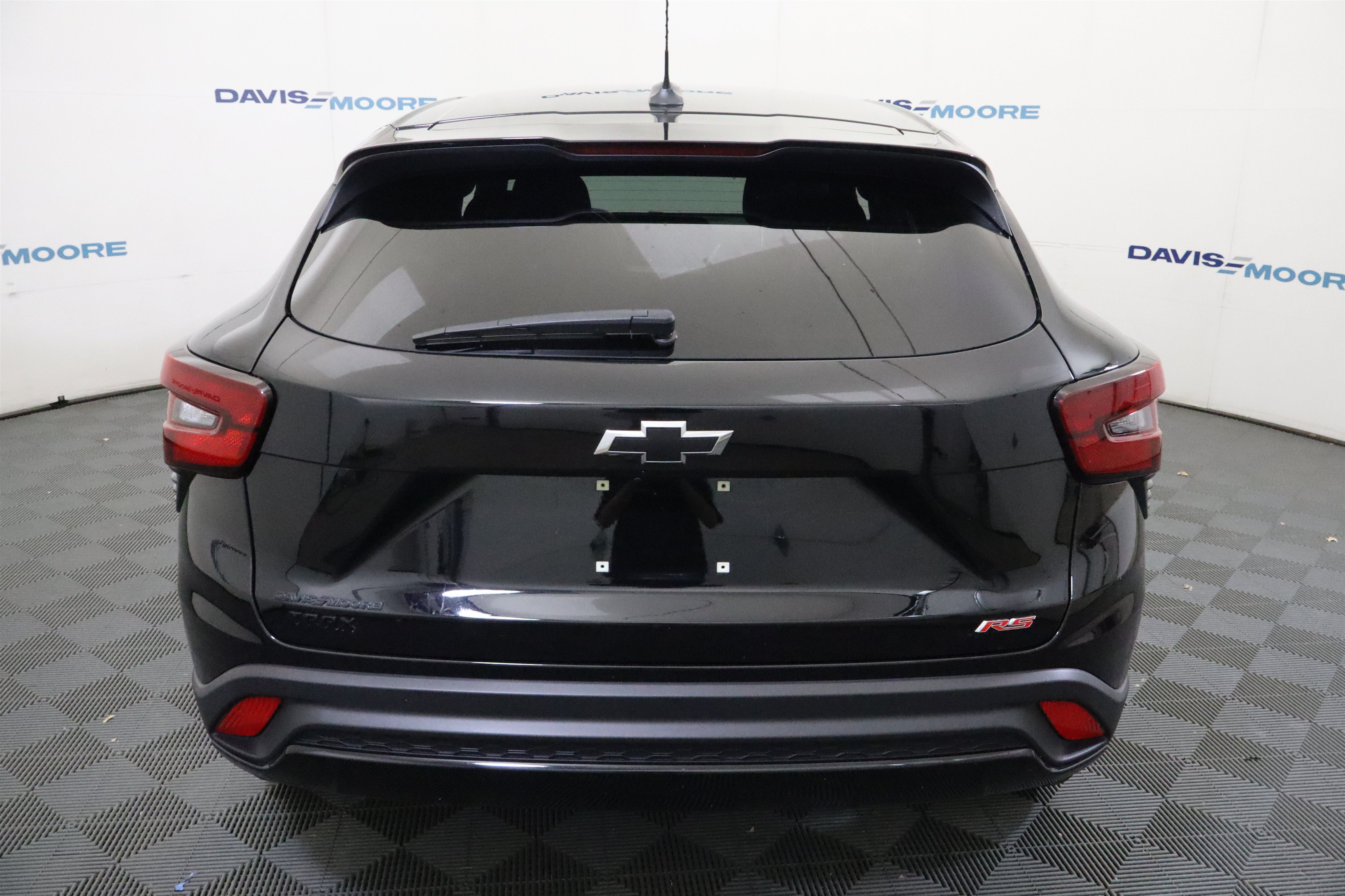 Used 2024 Chevrolet Trax RS FWD image 8