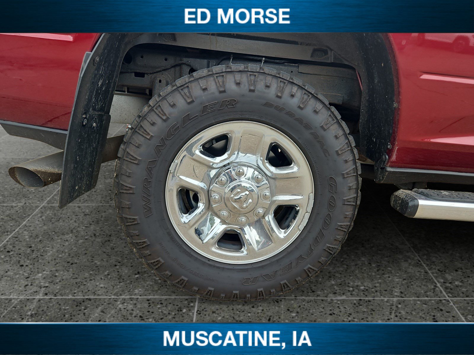 Used 2024 RAM 2500 Tradesman w/ Chrome Appearance Group AWD/4WD image 11