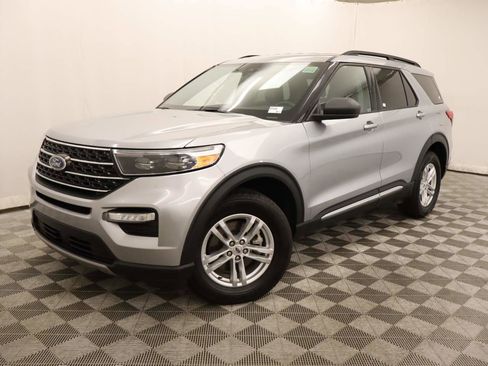 Used 2023 Ford Explorer XLT w/ Equipment Group 202A image 1