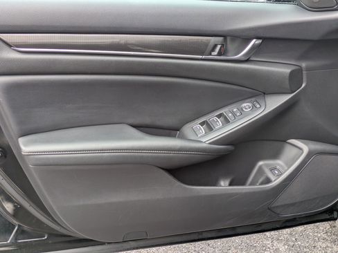 Used 2022 Honda Accord Sport image 9