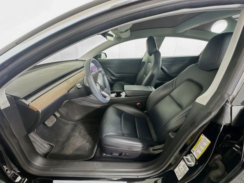 Used 2018 Tesla Model 3 Long Range image 13