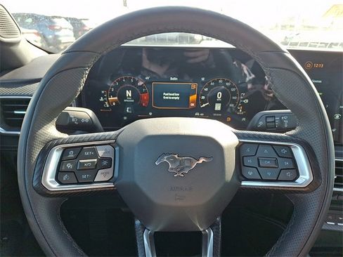 Used 2025 Ford Mustang GT Premium image 17