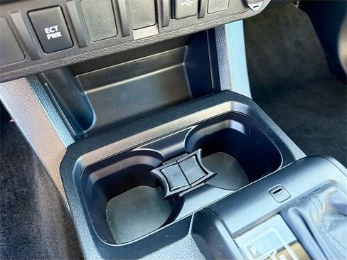 Used 2020 Toyota Tacoma SR image 29
