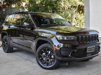 New 2025 Jeep Grand Cherokee Altitude
