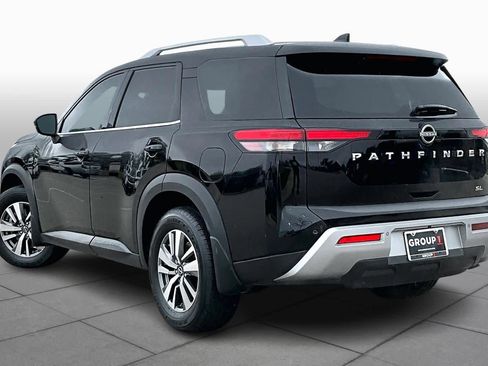 Used 2022 Nissan Pathfinder SL image 11