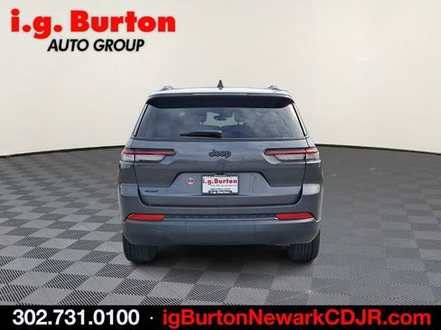 Used 2024 Jeep Grand Cherokee L Altitude image 5